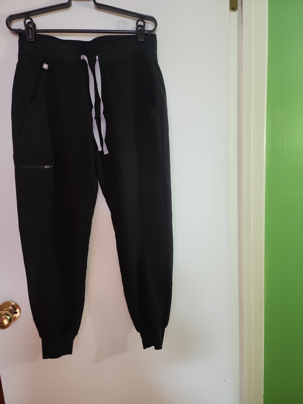 Figs Zamora Drawstring Waist Black Joggers Scrub Pants